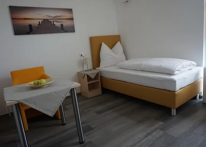 Schlafplatzl Hotel *