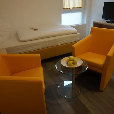 Schlafplatzl Hotel *