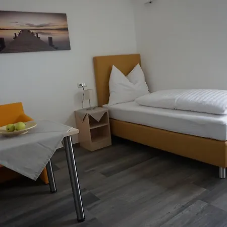 Schlafplatzl Hotel *