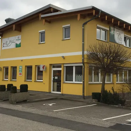 Schlafplatzl Hotel *
